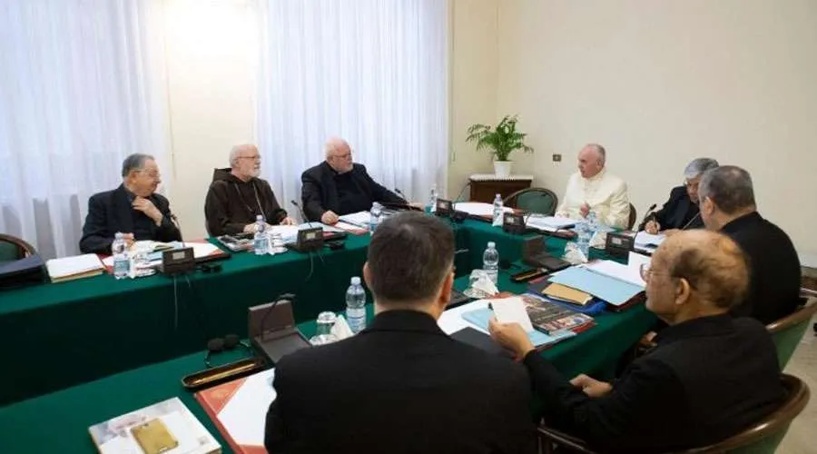 El Consejo de Cardenales reunido con el Papa Francisco Foto: Vatican Media