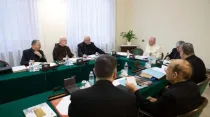 El Papa Francisco y el Consejo de Cardenales. Foto: Vatican Media