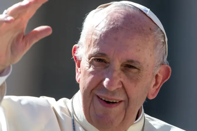 El Papa Francisco canonizó a 35 nuevos santos en el Vaticano
