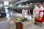 El Papa Francisco, recibido con entusiasmo por la comunidad católica de Abu Dhabi