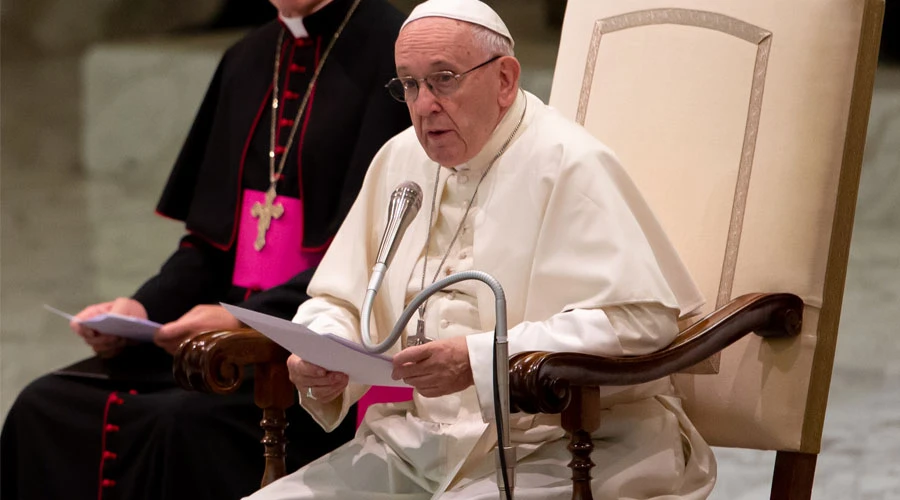 El Papa Francisco durante la Audiencia. Foto: Daniel Ibáñez / ACI Prensa?w=200&h=150