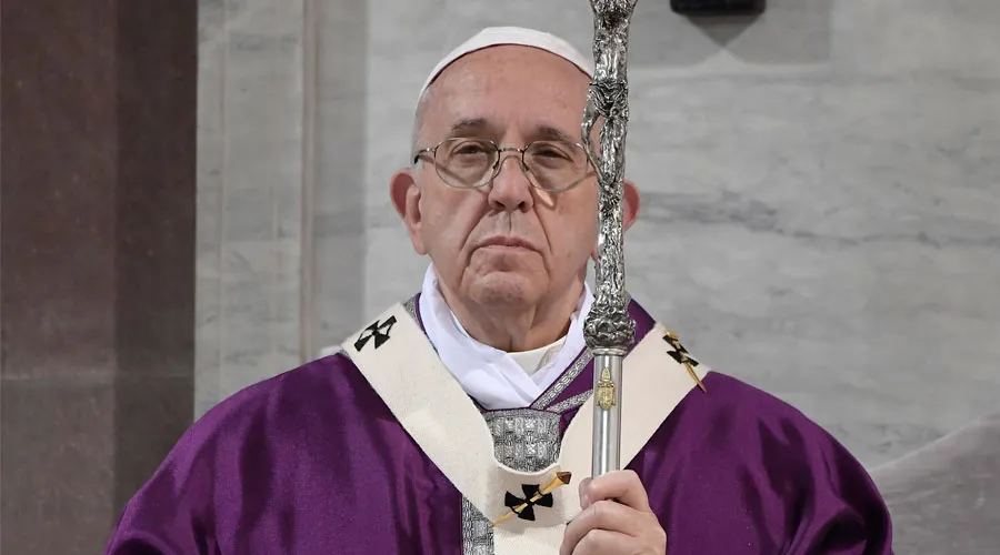 El Papa Francisco celebra Misa en la Basílica de Santa Sabina en Roma. Daniele Garofani (L'Osservatore Romano)