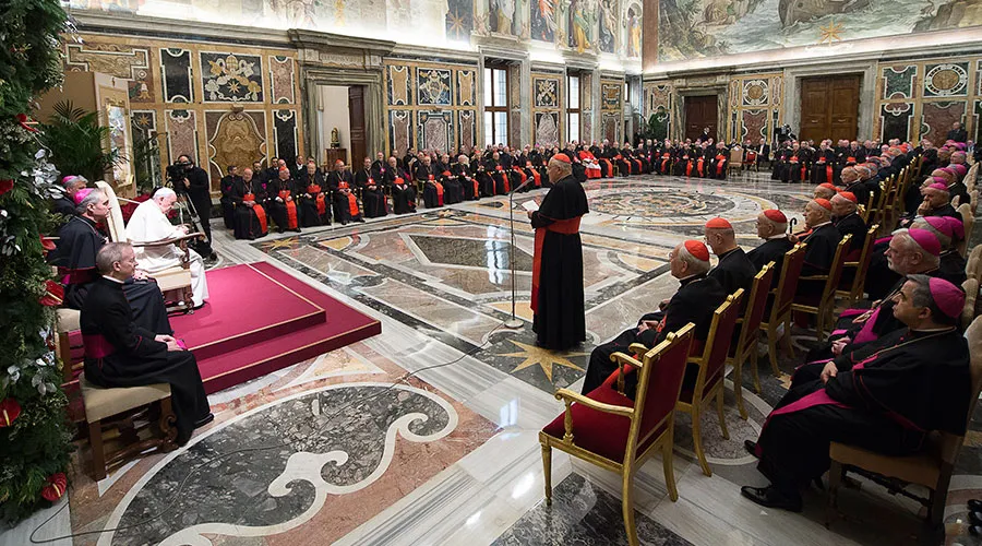Papa Francisco en su encuentro con la Curia Romana. Foto: L'Osservatore Romano.?w=200&h=150