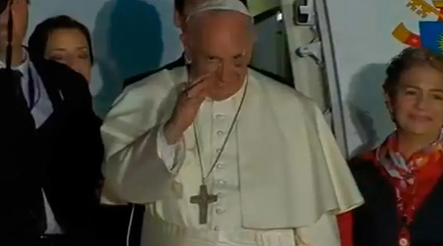 El Papa Francisco se despide de Colombia / Foto: Captura YouTube CTV?w=200&h=150