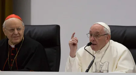 Papa Francisco: Un hombre que paga por sexo es un criminal y tortura a la mujer