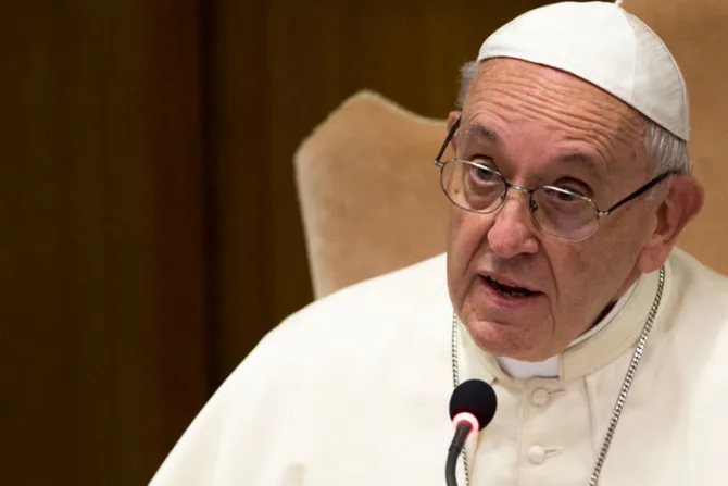 Papa Francisco recuerda que en la migración están en juego personas y no números