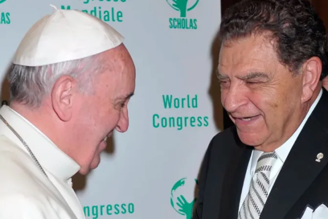 [VIDEO] La emoción de Don Francisco al conocer al Papa en el Vaticano