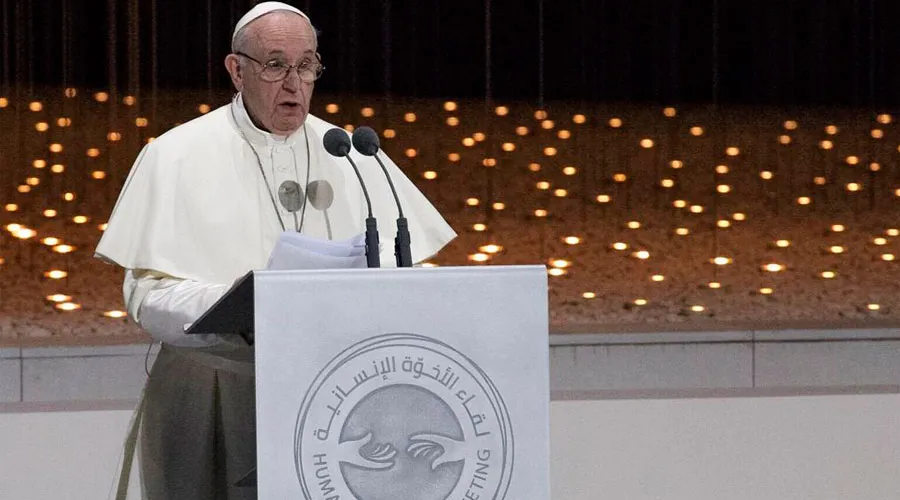 El Papa Francisco pronuncia su discurso. Foto: ACI Prensa
