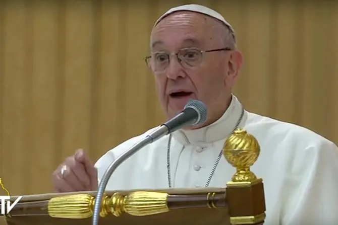 Ningún pueblo ni religión es terrorista, dice el Papa Francisco