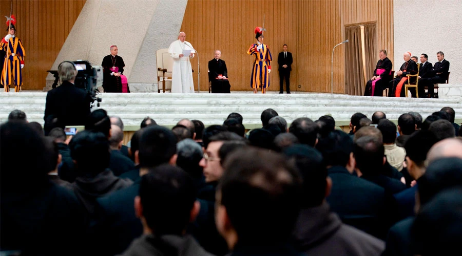 El Papa Francisco durante la audiencia. Foto: Vatican Media?w=200&h=150