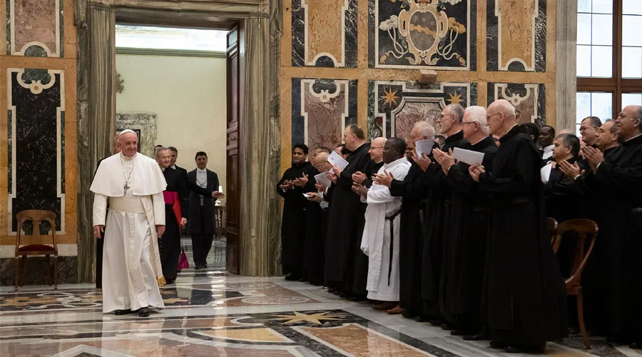 El Papa a su llegada a la audiencia. Foto: Vatican Media
