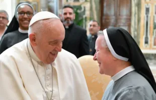 El Papa Francisco recibió en audiencia a las Hermanitas Misioneras de la Caridad. Crédito: Vatican Media 
