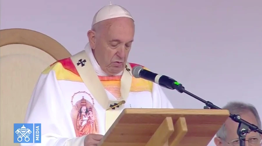 El Papa Francisco en el Santuario Sumuleu Ciuc en Transilvania, Rumanía. Foto: Captura YouTube?w=200&h=150