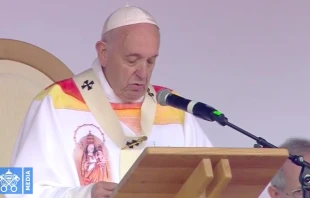 El Papa Francisco en el Santuario Sumuleu Ciuc en Transilvania, Rumanu00eda. Foto: Captura YouTube 