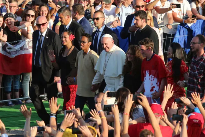 Esto es lo que el Papa Francisco pide a jóvenes en una carta por el próximo Sínodo