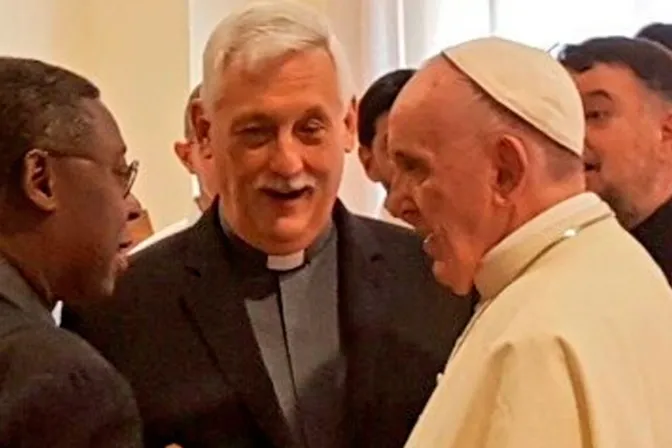 El Papa Francisco visita a jesuitas por la fiesta de San Ignacio de Loyola