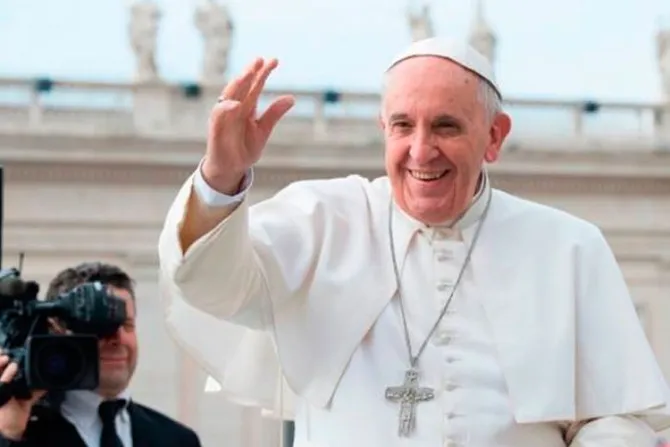 El Papa Francisco visitará al Presidente de Italia