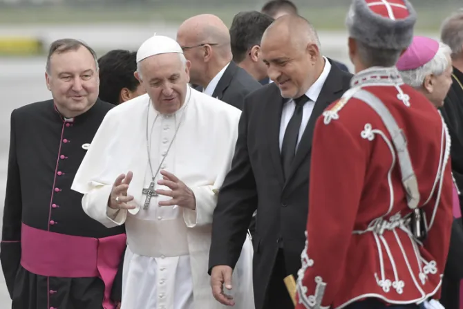 El Papa Francisco llega a Bulgaria 