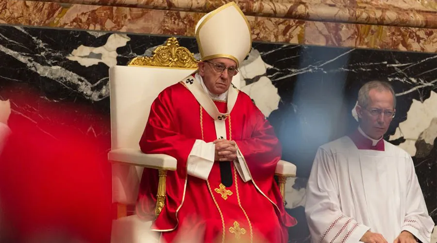 El Papa Francisco durante la celebración de la Misa. Foto: Daniel Ibáñez / ACI Prensa