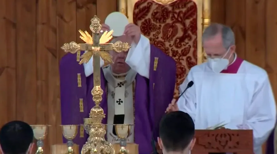 El Papa Francisco al presidir la Misa este tercer domingo de Cuaresma en Irak. Captura video Vatican Media?w=200&h=150