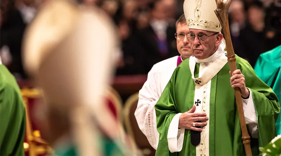 El Papa durante la Misa de final del Sínodo. Foto: Daniel Ibáñez / ACI Prensa