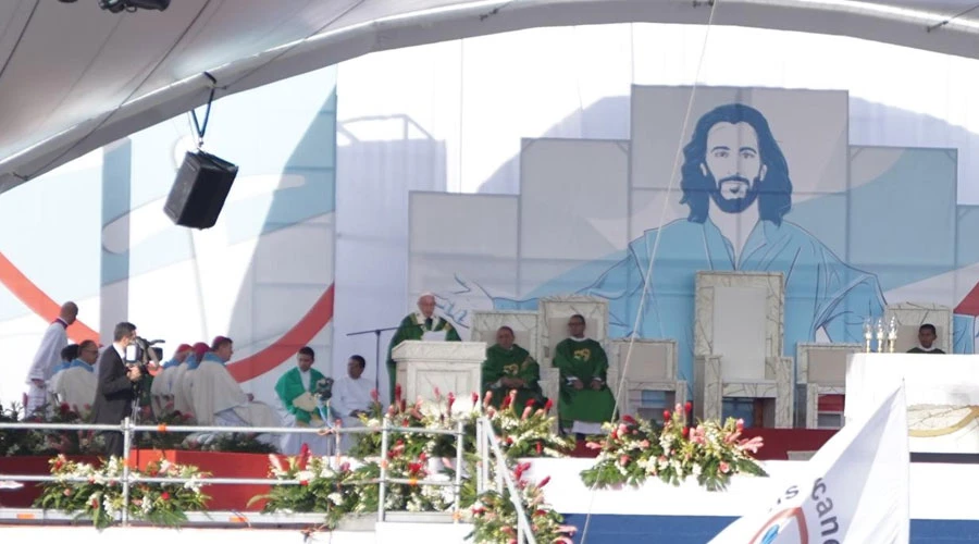 El Papa Francisco en la Misa de hoy en la JMJ Panamá 2019. Foto: David Ramos / ACI Prensa?w=200&h=150