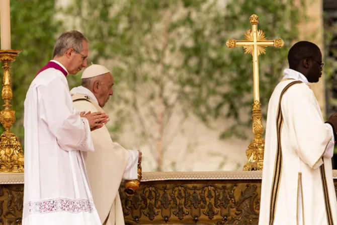 El Papa celebra la Misa de Pascua de Resurrección