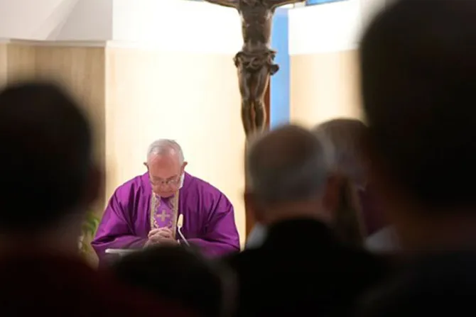 Papa Francisco: El confesionario no es una lavandería, hay que sentir vergüenza