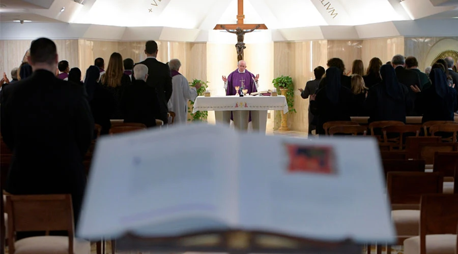 El Papa durante la Misa. Foto: Vatican Media?w=200&h=150