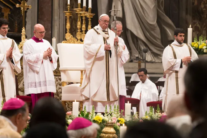 El Papa Francisco a los consagrados: Sois el amanecer de la Iglesia