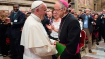 El Papa Francisco con Mons. Zygmunt Zimowski / Foto: L'Osservatore Romano