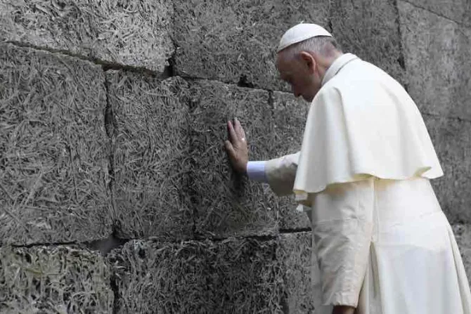 “¡Nunca más!”: Esa es la oración del Papa para no olvidar el horror de Auschwitz