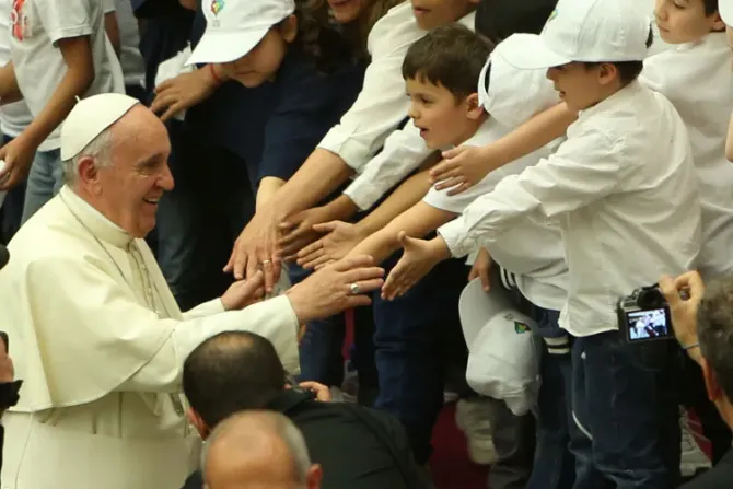 Los niños son el futuro, dice el Papa en el Día Mundial contra el Trabajo Infantil