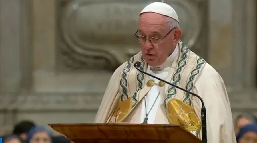 El Papa Francisco en las Vísperas de hoy. Captura Youtube?w=200&h=150