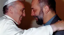 Papa Francisco y P. José María Calderón, director de OMP España. Crédito: OMP España. 