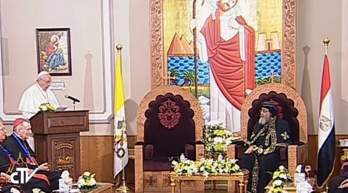 Encuentro entre el Papa Francisco y el Papa Tawadros II durante el viaje a Egipto / Foto: Captura Youtube?w=200&h=150