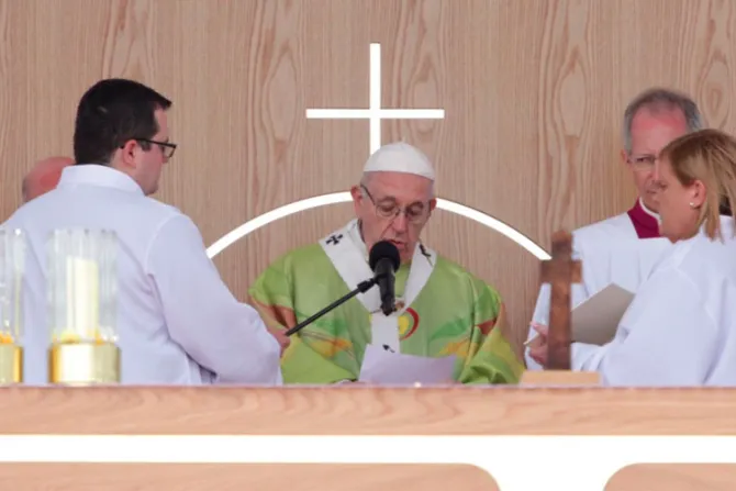 El Papa Francisco pide perdón por abusos en la Iglesia desde Irlanda