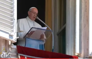 El Papa Francisco en la ventana del Palacio Apostu00f3lico. Foto: Captura Youtube 