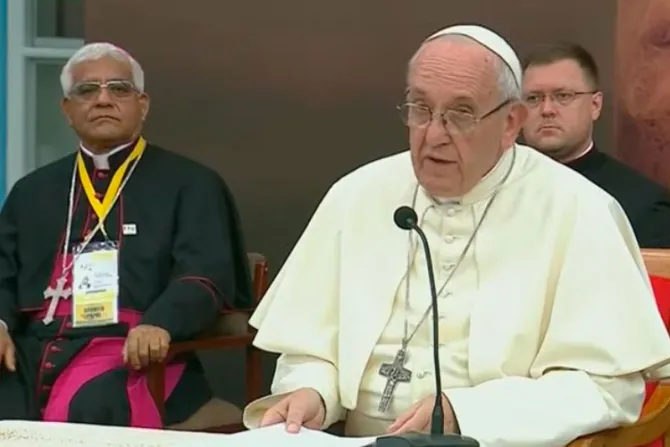 El Papa en Perú: Me da pena cuando veo a curas, monjas y seminaristas marchitos