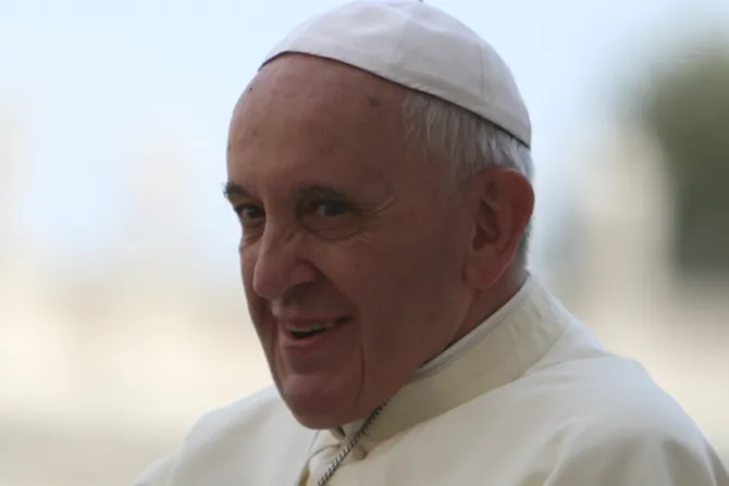 Papa Francisco pide a obispos hacer frente a dificultades doctrinales en Europa