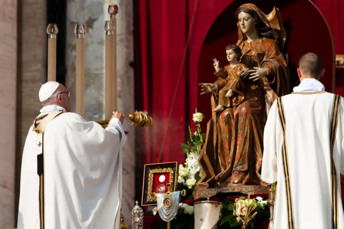 El Papa Francisco anima a seguir el ejemplo de los 7 nuevos santos