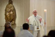 El Papa advierte contra aquellos que quieren una Iglesia cerrada y sin memoria
