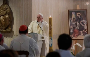 El Papa Francisco durante la homilu00eda en la Casa Santa Marta / Foto: L'Osservatore Romano 