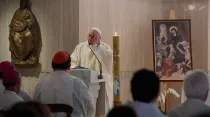 El Papa Francisco durante la homilía en la Casa Santa Marta / Foto: L'Osservatore Romano
