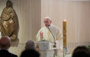 El Papa Francisco durante la Misa en Santa Marta. / Foto: L'Osservatore Romano 