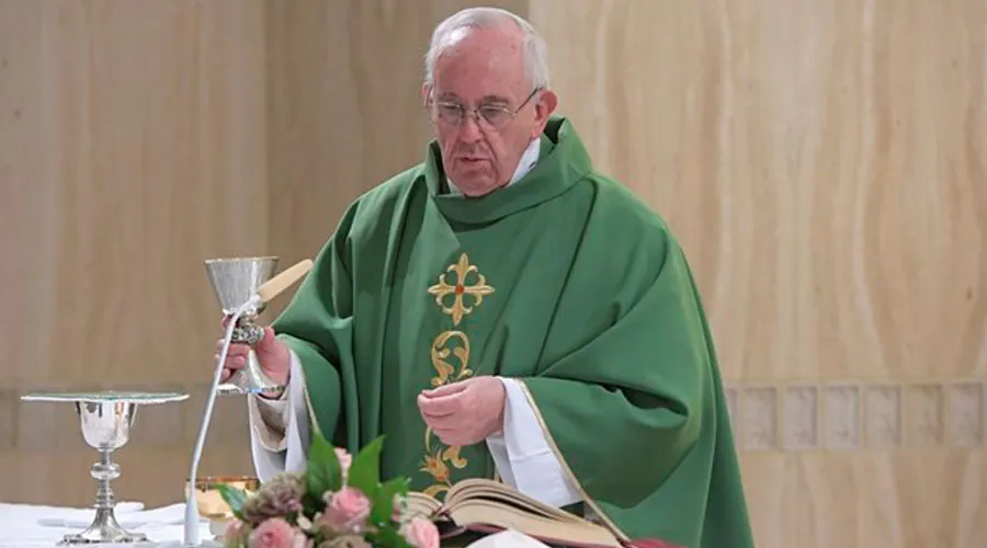 El Papa durante la celebración de la Misa. Foto: L'Osservatore Romano