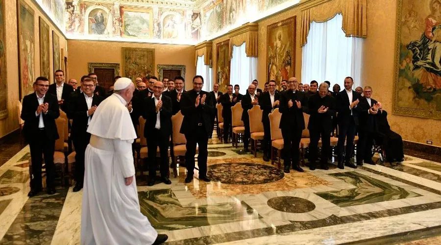 El Papa recibe a los seminaristas. Foto: Vatican Media?w=200&h=150