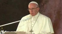 El Papa Francisco en el Vía Crucis de JMJ Cracovia. Captura Youtube