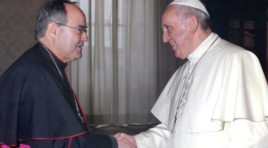 Papa Francisco y Mons. Francisco Cerro, Arzobispo de Toledo (España). Crédito: Archidiócesis de Toledo.