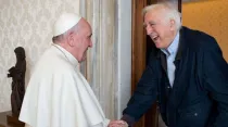 El Papa Francisco con Jean Vanier. Foto: Vatican Media